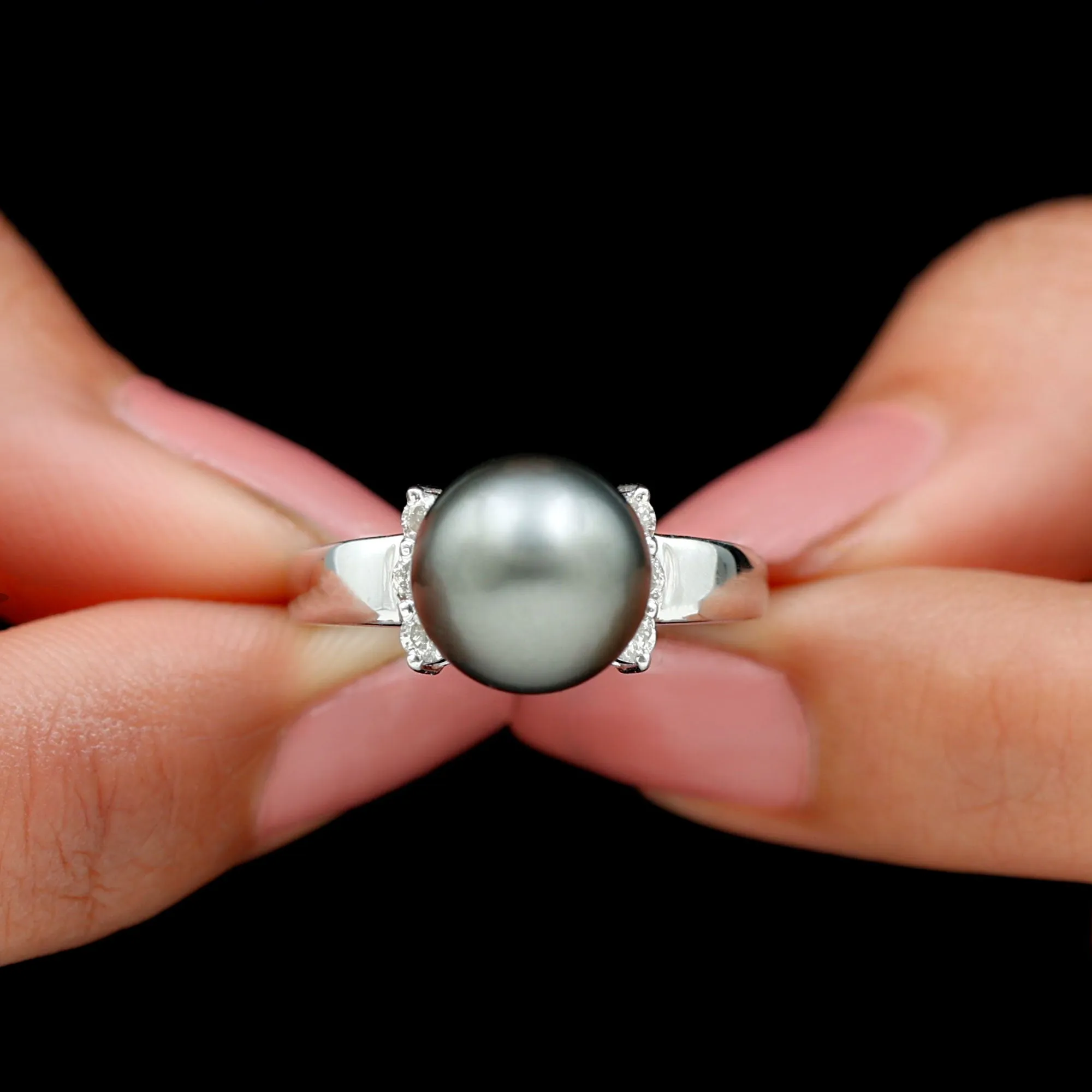 8 CT Real Tahitian Pearl Solitaire Ring with Diamond