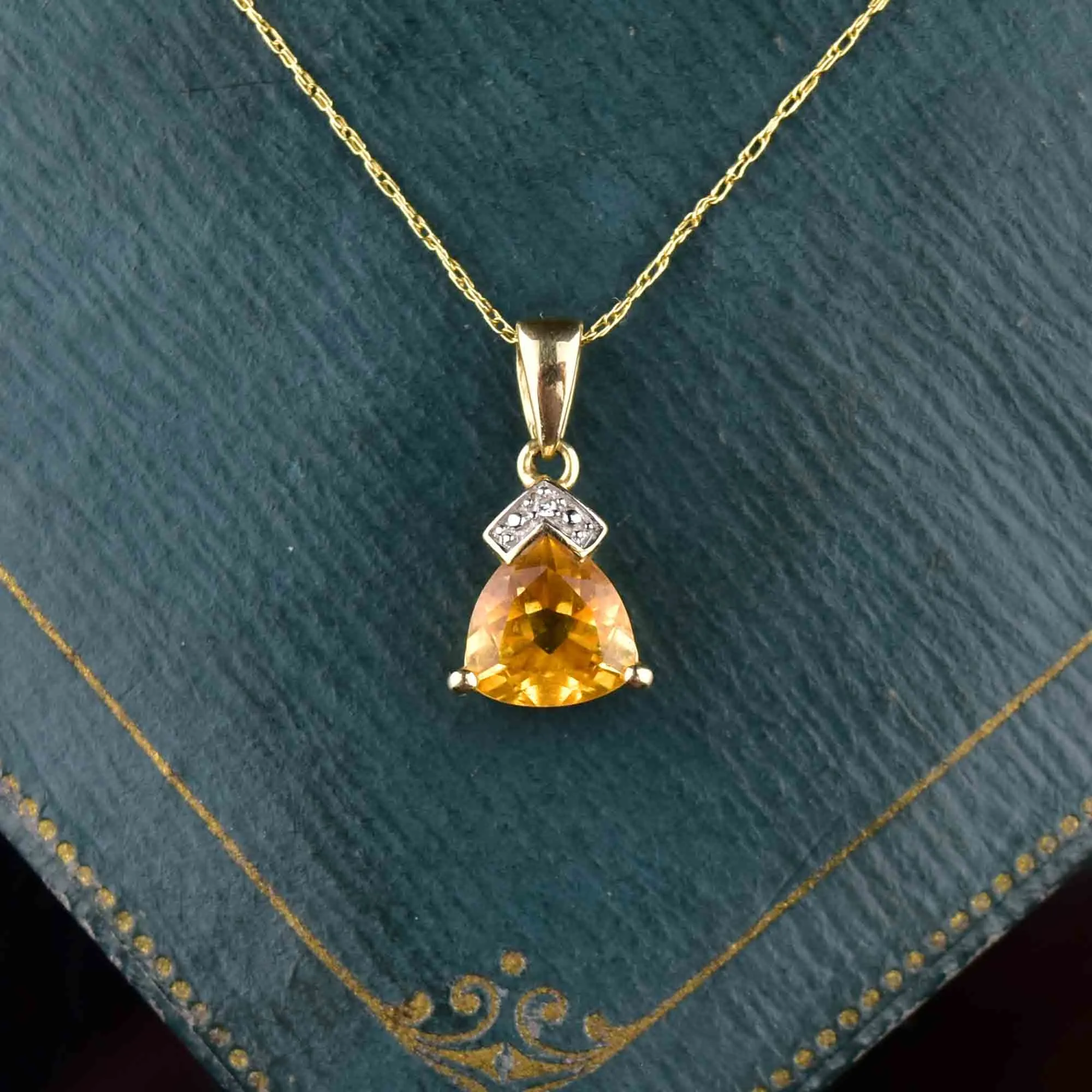 Vintage 10K Gold Citrine Diamond Pendant Necklace